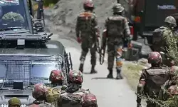 इंडियन आर्मी ने 7 घुसपैठिए किए ढेर- इनमें दो तीन पाकिस्तानी सैनिक इंडियन आर्मी ने 7 घुसपैठिए किए ढेर- इनमें दो तीन पाकिस्तानी सैनिक