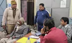 बारात से लौट रही बस की ट्रक से हुई भिड़ंत- दूल्हे की बहन समेत 11.... बारात से लौट रही बस की ट्रक से हुई भिड़ंत- दूल्हे की बहन समेत 11....