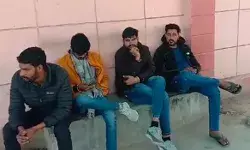 मथुरा दर्शन करके लौट रहे बाइक सवार 3 छात्रों की कार की टक्कर से मौत