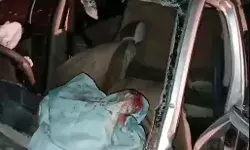 ट्रैक्टर ट्रॉली की टक्कर से उड़े कार के परखच्चे- घायल हायर सेंटर रेफर ट्रैक्टर ट्रॉली की टक्कर से उड़े कार के परखच्चे- घायल हायर सेंटर रेफर