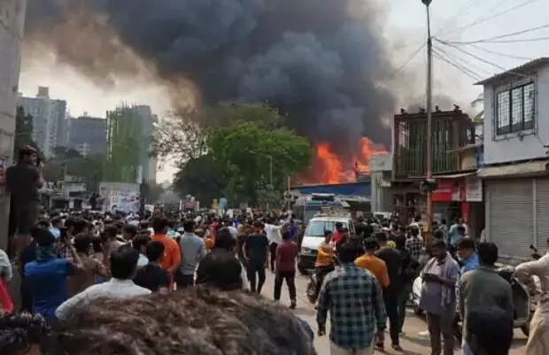 फर्नीचर मार्केट में लगी भयंकर आग- फायर ब्रिगेड की 12 गाड़ियां मौके पर