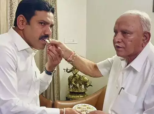 भाजपा अध्यक्ष को हटाने की डिमांड करने वाले विधायक को नोटिस जारी भाजपा अध्यक्ष को हटाने की डिमांड करने वाले विधायक को नोटिस जारी