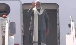 PM नरेंद्र मोदी के प्लेन पर अटैक की धमकी- पुलिस कंट्रोल रूम में... PM नरेंद्र मोदी के प्लेन पर अटैक की धमकी- पुलिस कंट्रोल रूम में...