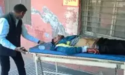 जीटी रोड पर बस की टक्कर से बाइक सवार की मौत- दादा के साथ... जीटी रोड पर बस की टक्कर से बाइक सवार की मौत- दादा के साथ...