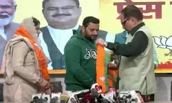 चुनाव में मिली हार के बाद आप में शुरू हुई भगदड़- बीजेपी की गोद में... चुनाव में मिली हार के बाद आप में शुरू हुई भगदड़- बीजेपी की गोद में...