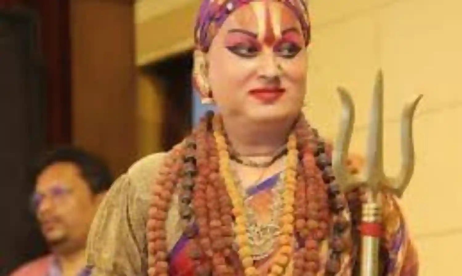विवाद समाप्त नहीं हुआ तो सनातन का त्याग - हिमांगी सखी
