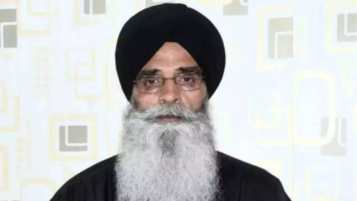 धामी ने दे दिया इस्तीफा स्वीकार होगा या नहीं अब गेंद SGPC के पाले में