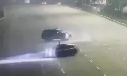 खतरनाक स्टंट बाज दो स्टूडेंट गिरफ्तार- BMW एवं फॉर्च्यूनर से.... खतरनाक स्टंट बाज दो स्टूडेंट गिरफ्तार- BMW एवं फॉर्च्यूनर से....