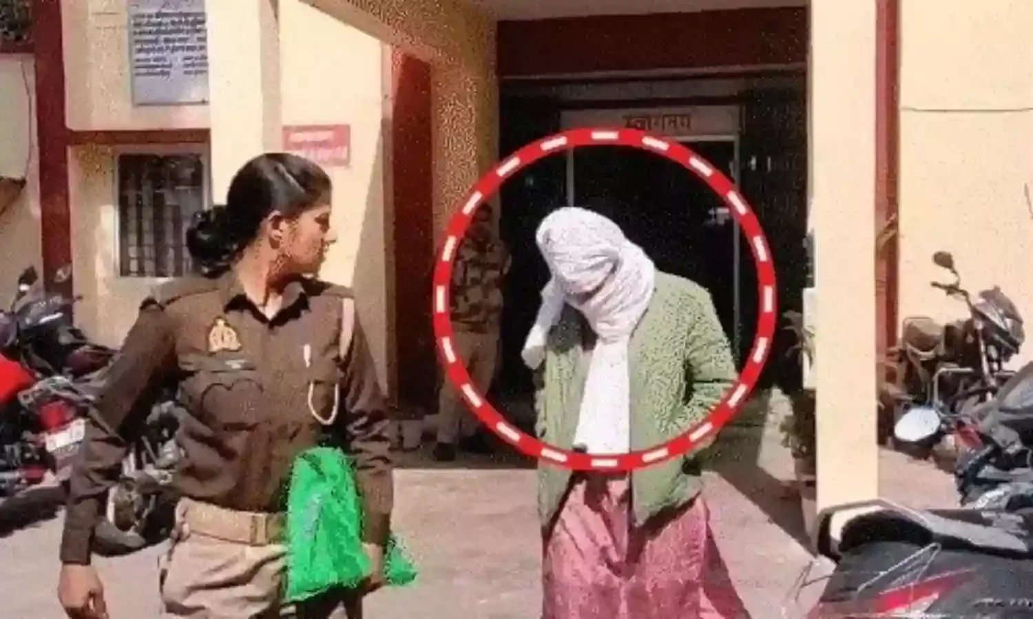 अजी मरी नहीं ब्यूटी पार्लर से सहेली के साथ फरार हुई थी डॉक्टर दुल्हन