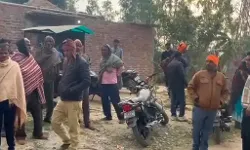 बदमाशों ने कांवड़ सेवा शिविर लगाने गए व्यक्ति का घर खंगाला- लाखों का..