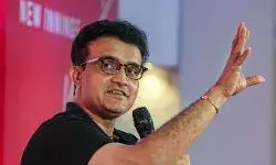 टीम इंडिया के पूर्व कप्तान के काफिले की कार का एक्सीडेंट- सौरव.... टीम इंडिया के पूर्व कप्तान के काफिले की कार का एक्सीडेंट- सौरव....