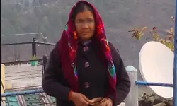 महाकुंभ जा रही महिला की बस से नीचे पांव धरते ही मौत- नेशनल हाईवे.. महाकुंभ जा रही महिला की बस से नीचे पांव धरते ही मौत- नेशनल हाईवे..