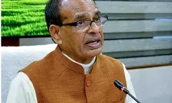 हम नहीं सुधरेंगे- एयर इंडिया की टूटी सीट पर कृषि मंत्री को करनी पड़ी.. हम नहीं सुधरेंगे- एयर इंडिया की टूटी सीट पर कृषि मंत्री को करनी पड़ी..