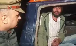 पुलिस का मुकाबला कर रहे मोबाइल लुटेरे को लगी गोली- साथी फरार पुलिस का मुकाबला कर रहे मोबाइल लुटेरे को लगी गोली- साथी फरार