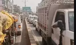 शुरू हुआ श्रद्धालुओं की जेब खाली करने का ऑपरेशन- फ्लाइट 12 गुना... शुरू हुआ श्रद्धालुओं की जेब खाली करने का ऑपरेशन- फ्लाइट 12 गुना...