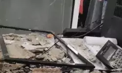 सरकारी दफ्तर की छत का प्लास्टर गिरा- कंप्यूटर प्रिंटर टूटा