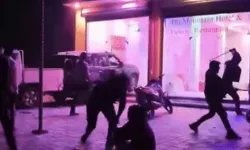 होटल मालिक पर सरियों से हमला- तोड़े हाथ पैर- होटल में जमकर तोड़फोड़ होटल मालिक पर सरियों से हमला- तोड़े हाथ पैर- होटल में जमकर तोड़फोड़