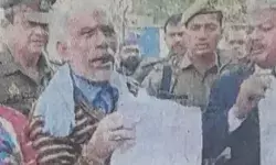 विधानसभा के सामने दंपति ने किया आत्मदाह का प्रयास- मौके पर पहुंची....