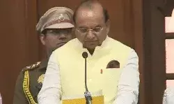 LG की स्पीच पर हंगामा- आतिशी समेत AAP के 13 MLA सस्पेंड