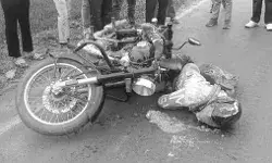 हेलमेट भी नहीं बचा सका BSF जवान की जान- बुलेट सवार जवान की..... हेलमेट भी नहीं बचा सका BSF जवान की जान- बुलेट सवार जवान की.....