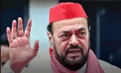 सपा नेता ने निकाली औरंगजेब की कुंडली- बोले औरंगज़ेब क्रूर शासक नहीं था सपा नेता ने निकाली औरंगजेब की कुंडली- बोले औरंगज़ेब क्रूर शासक नहीं था