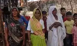 डकैत की मौत पर गांव वालों ने घी के दीए जलाकर मनाई उसके मरने की खुशी