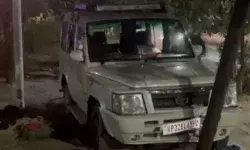 यमदूत बनी कार ने सड़क किनारे चार को रौंदा- दो को मौके पर ही सुलाया... यमदूत बनी कार ने सड़क किनारे चार को रौंदा- दो को मौके पर ही सुलाया...