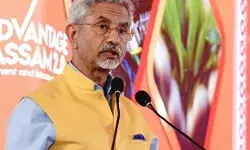 दुस्साहस - पुलिस के सामने हुआ कांड- जयशंकर पर हमले की कोशिश दुस्साहस - पुलिस के सामने हुआ कांड- जयशंकर पर हमले की कोशिश