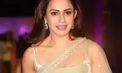 दुबई से लौटी DGP की एक्ट्रेस बेटी एयरपोर्ट पर 15किलो सोने के साथ अरेस्ट दुबई से लौटी DGP की एक्ट्रेस बेटी एयरपोर्ट पर 15किलो सोने के साथ अरेस्ट