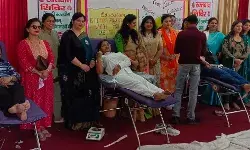 महिला दिवस पर दिखा महिला रक्तवीरांगनाओं का उत्साह महिला दिवस पर दिखा महिला रक्तवीरांगनाओं का उत्साह