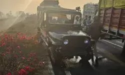 गश्त कर रही पुलिस की गाड़ी की सेंट्रो से टक्कर- एक महिला की मौत गश्त कर रही पुलिस की गाड़ी की सेंट्रो से टक्कर- एक महिला की मौत