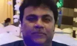 चलती कार में राइफल का ट्रिगर दबा- गोली से होटल कारोबारी का जबड़ा उडा