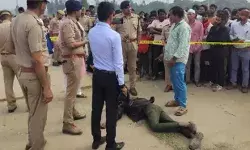 खेत पर जा रहे चाचा भतीजे को गोलियों से भूना- पुलिस में मचा हड़कंप खेत पर जा रहे चाचा भतीजे को गोलियों से भूना- पुलिस में मचा हड़कंप