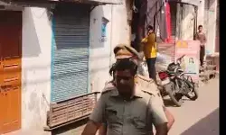 रंग लगाने को लेकर दो गुटों में मारपीट- पुलिस हिरासत में चार आरोपी