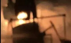 स्क्रैप गोदाम में लगी आग- एक सैकड़ा ई रिक्शा समेत लाखों का सामान खाक स्क्रैप गोदाम में लगी आग- एक सैकड़ा ई रिक्शा समेत लाखों का सामान खाक