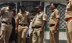 सेक्स रैकेट का खुलासा- पकड़ी गई चार मॉडल- डिमांड पर पहुंची थी होटल