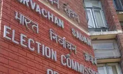 शुरू हुई कवायद- वोटर आईडी भी अब पैन कार्ड की तरह होंगे आधार से लिंक शुरू हुई कवायद- वोटर आईडी भी अब पैन कार्ड की तरह होंगे आधार से लिंक