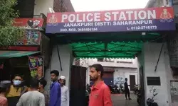 लूट के विरोध पर भांग के ठेके के सेल्समेन का चाकू से गोदकर मर्डर लूट के विरोध पर भांग के ठेके के सेल्समेन का चाकू से गोदकर मर्डर