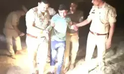 एनकाउंटर में गैंगरेप के आरोपी को लगी गोली- दूसरा दौड़ा कर दबोचा एनकाउंटर में गैंगरेप के आरोपी को लगी गोली- दूसरा दौड़ा कर दबोचा