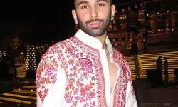 वैष्णो देवी की यात्रा पर शराब डकारने वाले इनफ्लुएंसर पर एफआईआर