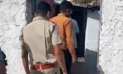 घर में घुसकर महिला का मर्डर- सोते समय चाकू से किये ताबड़तोड़ वार घर में घुसकर महिला का मर्डर- सोते समय चाकू से किये ताबड़तोड़ वार