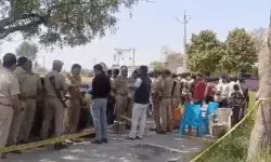 दिनदहाड़े दसवीं के छात्र की हत्या- बीच सड़क गोलियों से भूना दिनदहाड़े दसवीं के छात्र की हत्या- बीच सड़क गोलियों से भूना