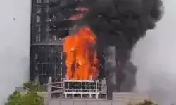 सुबह- सुबह आवासीय इमारत में आग लगने से सुरक्षा गार्ड की मौत- 15 से.... सुबह- सुबह आवासीय इमारत में आग लगने से सुरक्षा गार्ड की मौत- 15 से....