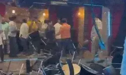 पैरोडी सॉन्ग विवाद- कुणाल कामरा को टुकड़े टुकड़े की वार्निंग पैरोडी सॉन्ग विवाद- कुणाल कामरा को टुकड़े टुकड़े की वार्निंग