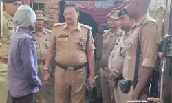 खत्म हुआ परिवार- चार बच्चों को काटने के बाद खुद भी फांसी पर झूला खत्म हुआ परिवार- चार बच्चों को काटने के बाद खुद भी फांसी पर झूला