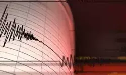 पड़ोसी देश में 7.2 तीव्रता का भूकंप-भारत के कई राज्यों में भी हिली धरती पड़ोसी देश में 7.2 तीव्रता का भूकंप-भारत के कई राज्यों में भी हिली धरती