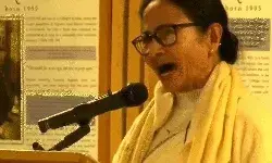 ऑक्सफोर्ड यूनिवर्सिटी में ममता बनर्जी की फजीहत- लगे गो बैक के नारे