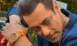 अब श्री राम मंदिर वाली घड़ी पहनने पर सलमान खान पर भड़के मौलाना अब श्री राम मंदिर वाली घड़ी पहनने पर सलमान खान पर भड़के मौलाना