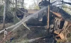 ट्रैक पर खड़ी मालगाड़ी से टकराई ट्रेन-एक में लगी आग-दो ड्राइवरों.. ट्रैक पर खड़ी मालगाड़ी से टकराई ट्रेन-एक में लगी आग-दो ड्राइवरों..