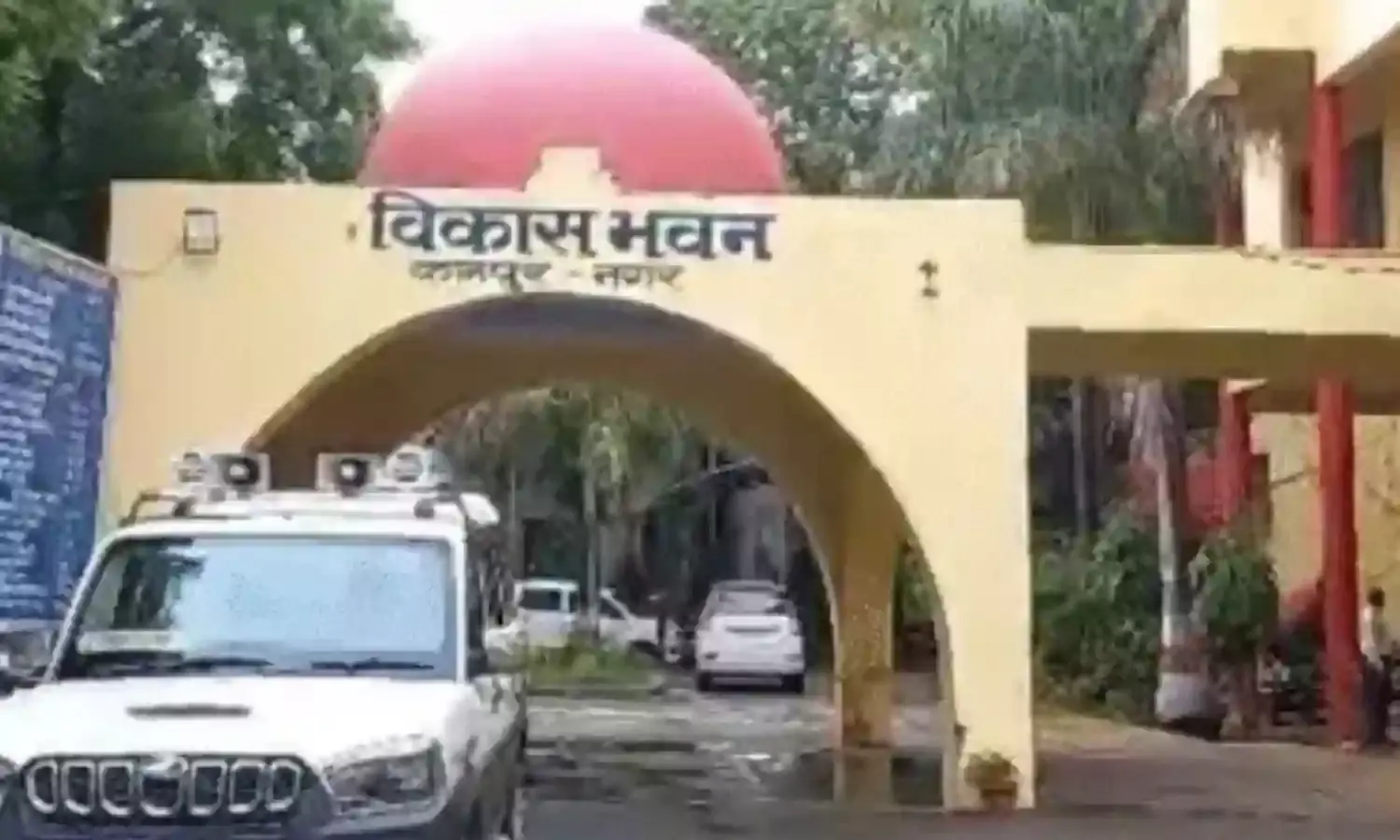 डूडा आवास की रिपोर्ट को लेकर जोनल से अभद्रता- JE की सेवाएं समाप्त